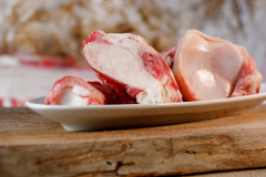 Rinderknochen groß 1000g